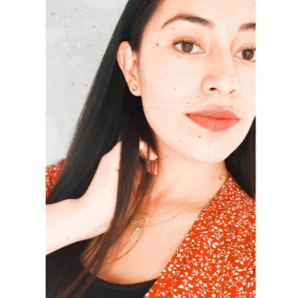 Meet your Posher, Mariana anehl - Picture 1 of 1